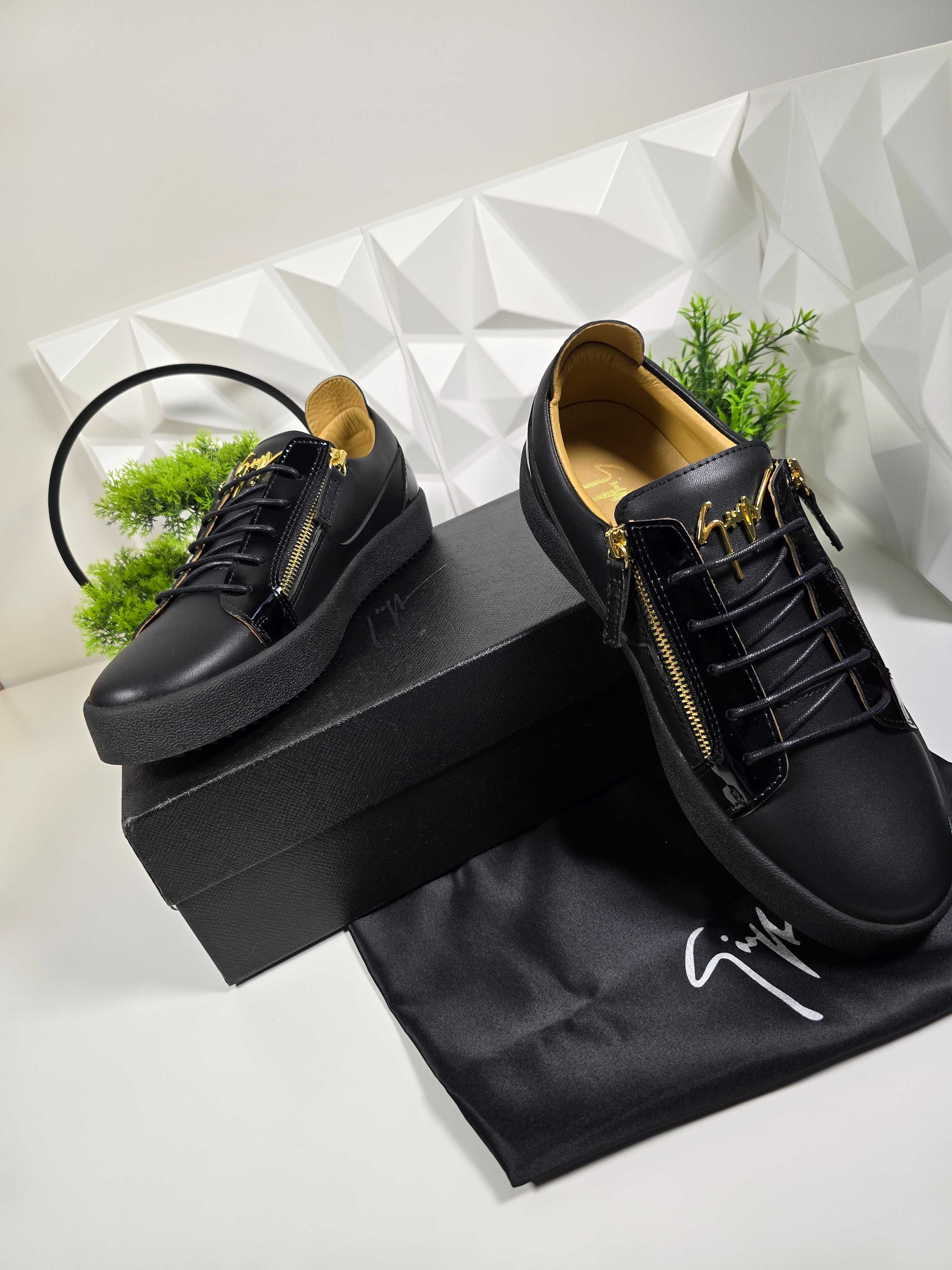 Обувки Giuseppe Zanotti