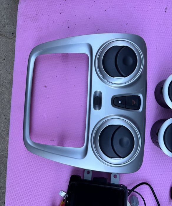 Vand rama+navigatie+aeratoare Dacia Dokker/Lodgy 2013/2020