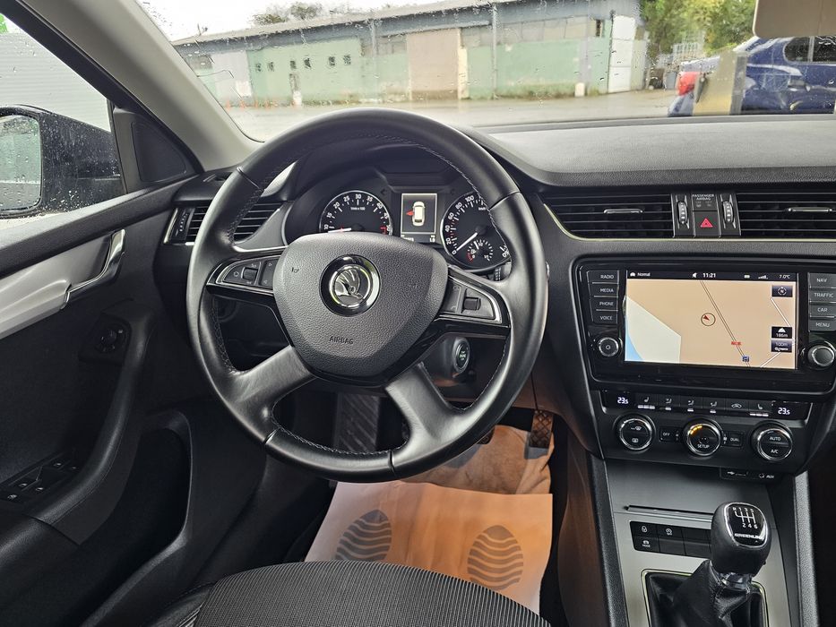 Skoda Octavia *Model 2015 * GreenLine * Xenon * Keyless