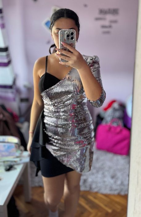 Официална рокля с пайети