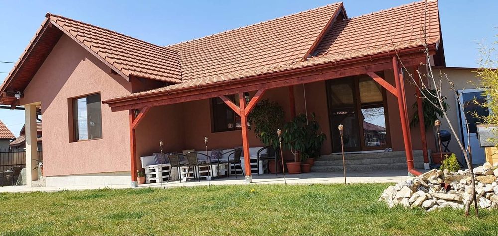 Casa parter Utvin  3 dormitoare+ living+dressing