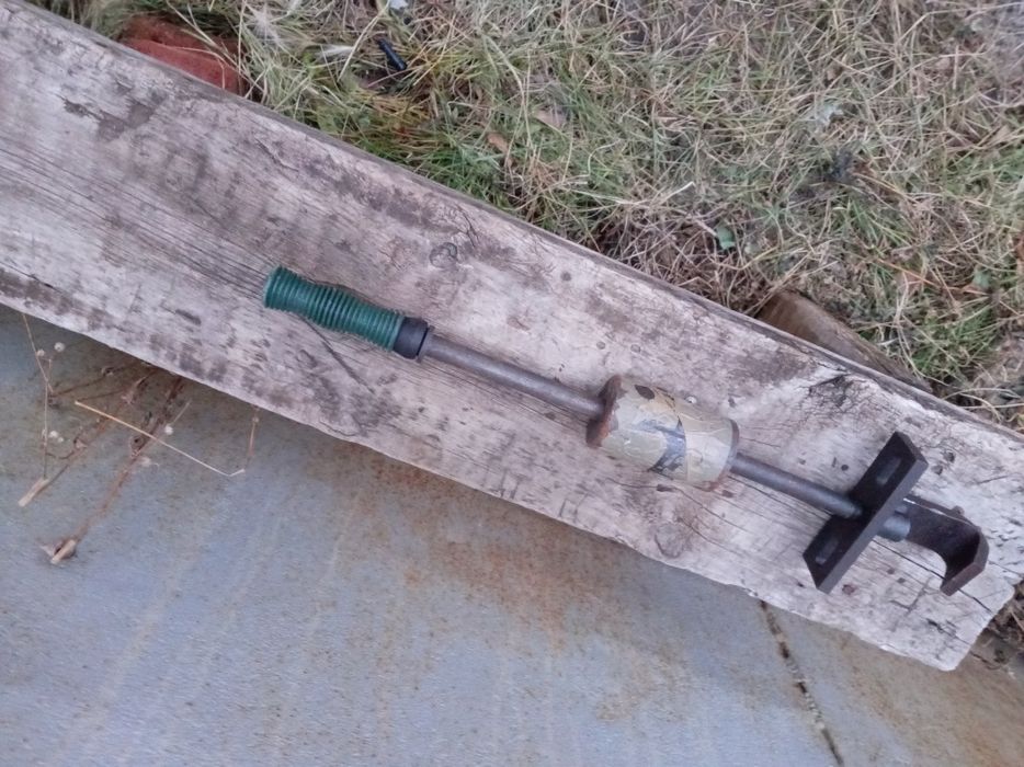 Обратный молоток для проведения рихтовочных работ