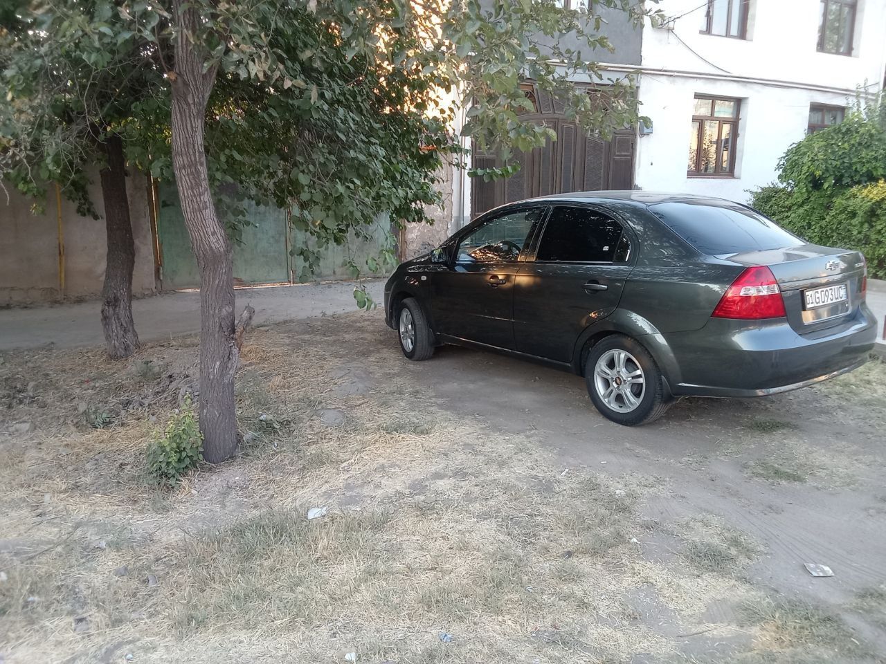 Чилонзорда Ер участка сотилади