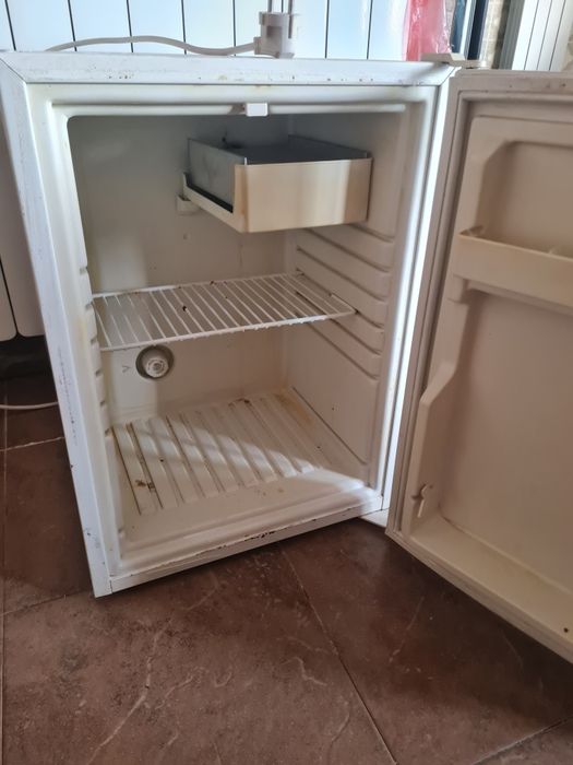 Охладител/хладилник абсорбционен МРАЗ