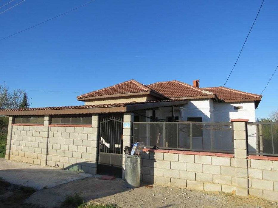 Продава се Къща в с. Дропла, Област Добрич - 176 кв.м за 335 €/кв.м - Снимка #1