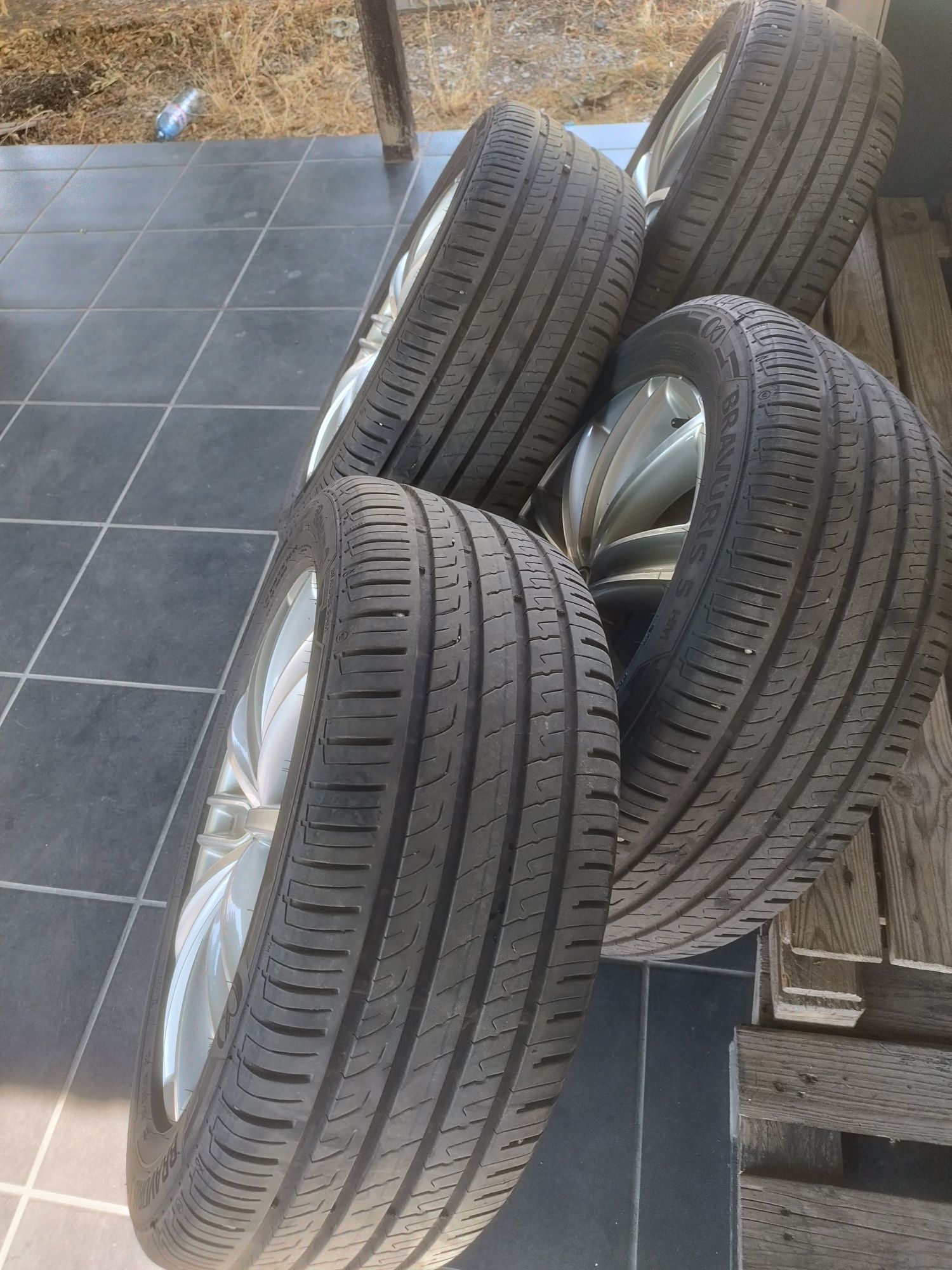 235/50/18 фолксваген тигуан и други vw Tiguan