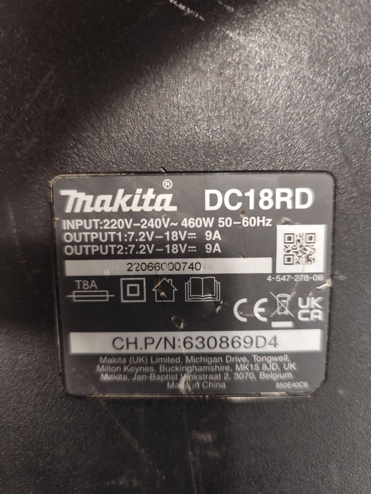 Зарядна станция Макита Makita DC18RD бързо зарядно двойно