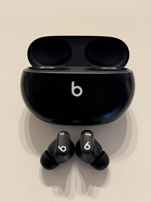 Beats Studio Buds