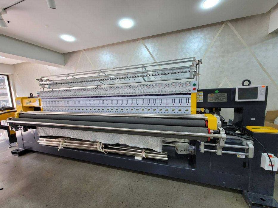 Qavish uskunasi / Стегальная машина