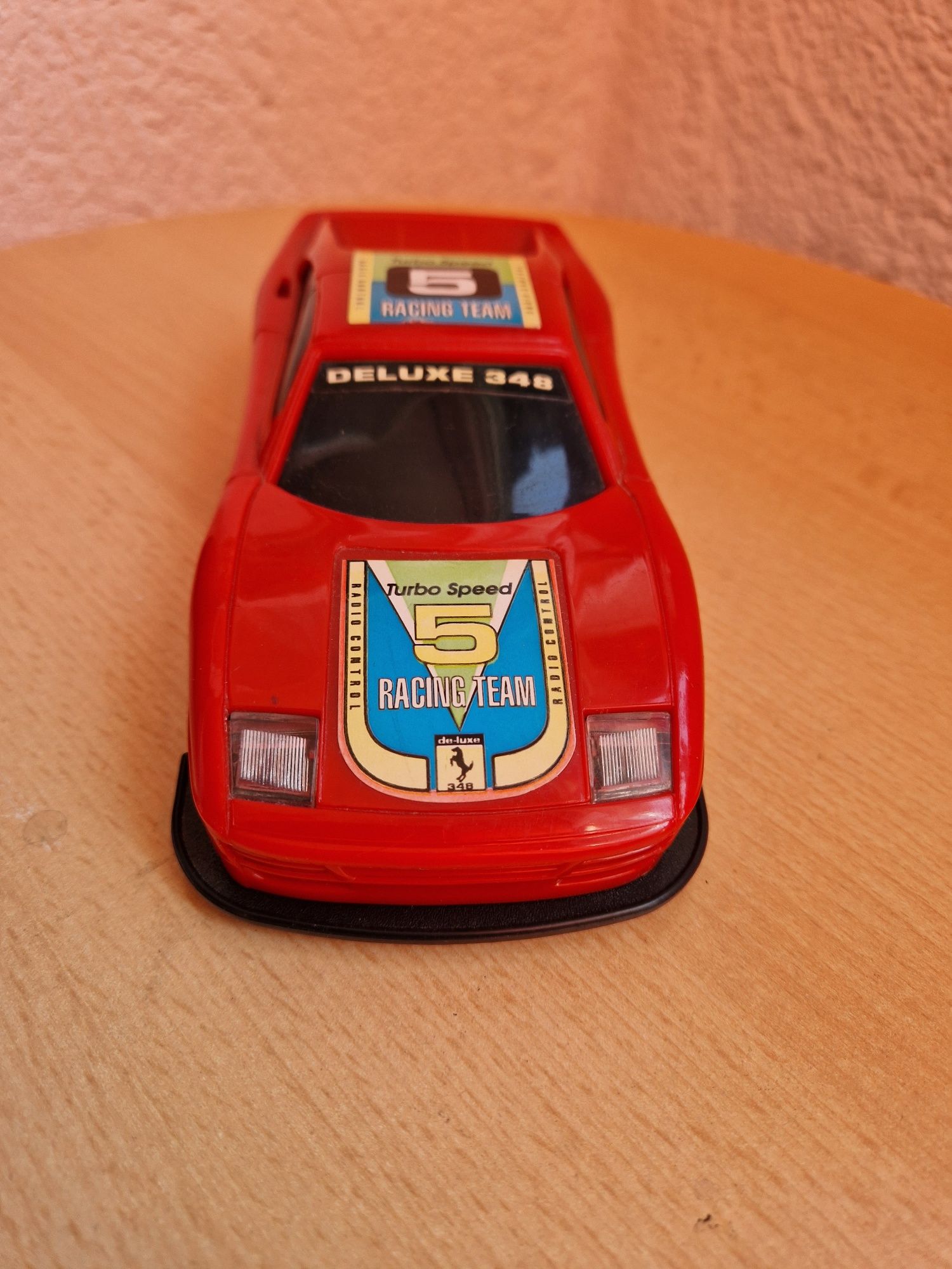 Macheta,masina veche,  vintage din plastic.  Ferrari  348 de luxe. Chi