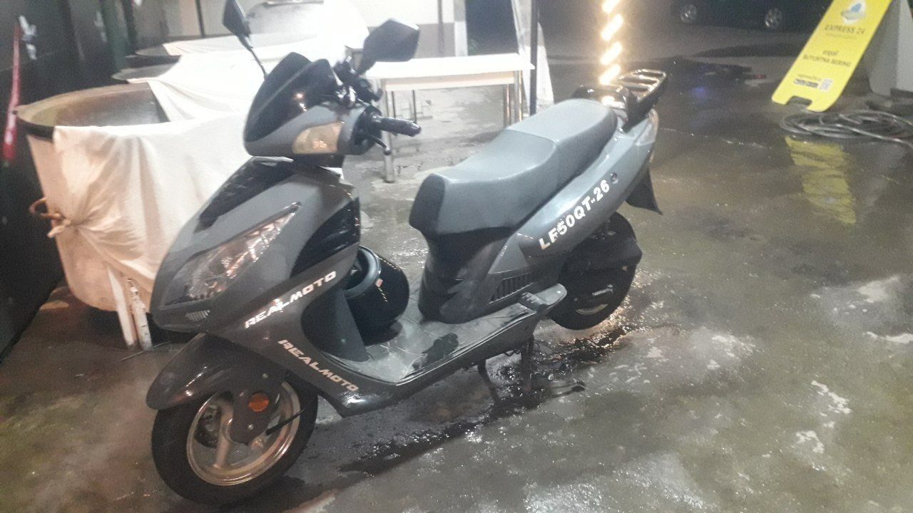 Moto skuter 80 kubalik holati yaxshi