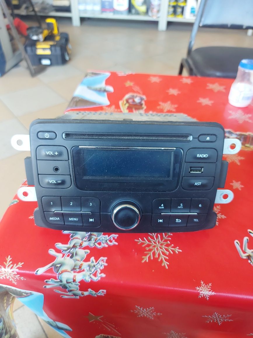 CD за Dacia Dokker