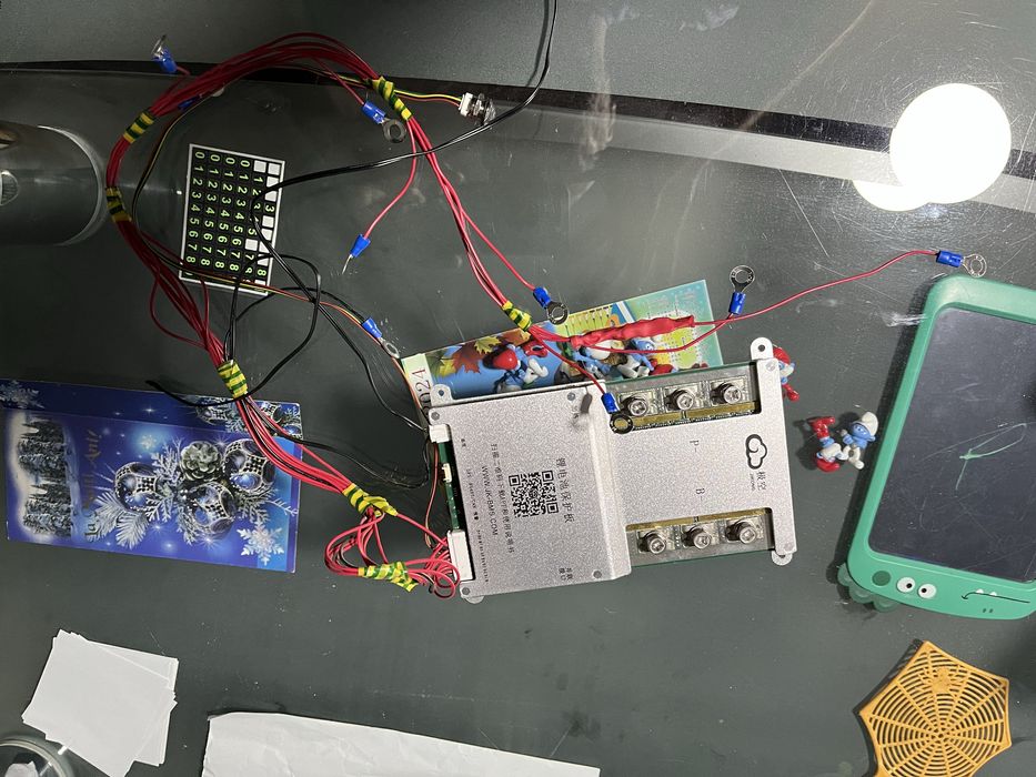 De vanzare doua invertoare de 4 kw.