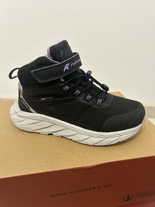 Детски спортни обувки runners