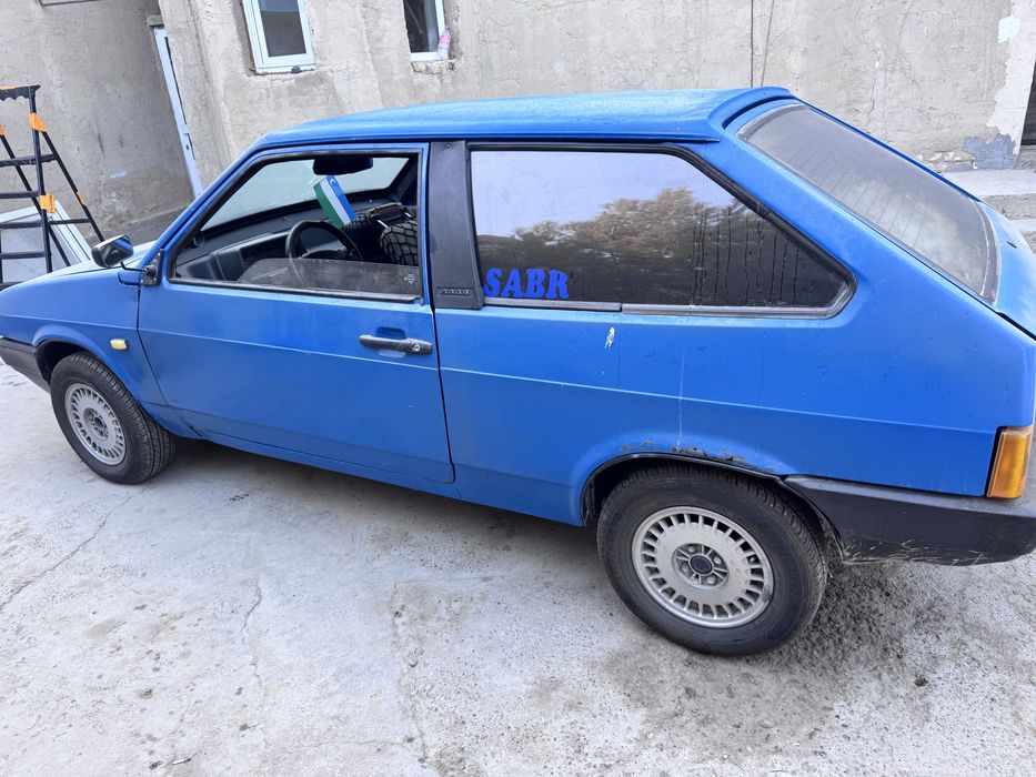 Lada sotiladi 15 mln sum. Moshina naxadu balonla yangi