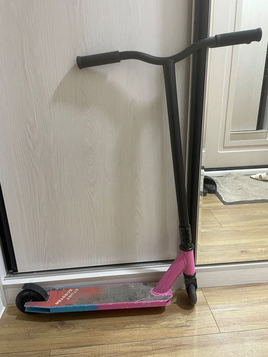 Детский самокат( полностью железный)