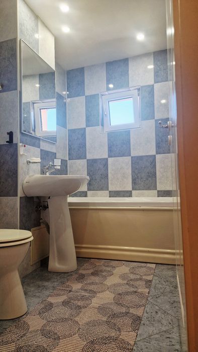 Închiriez apartament 3 camere Cetate lângă Gradinita 12,