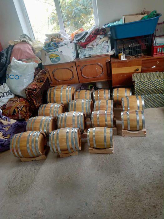 Vand butoaie din lemn