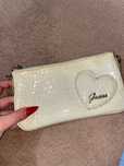 Дамска чанта Guess