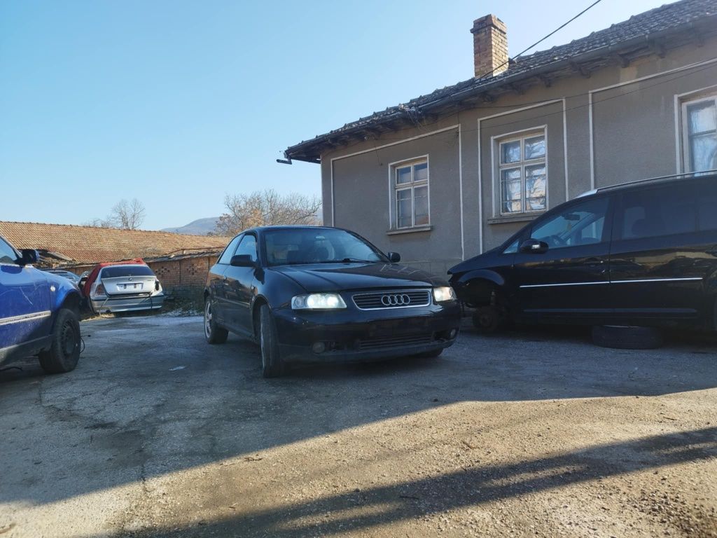 Продавам Ауди А3 1.6 фейслифт На части