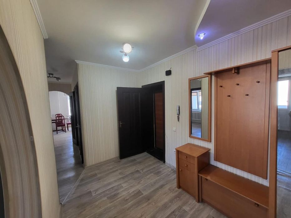 Продам 2 комнатную квартиру р-н 8 школы
