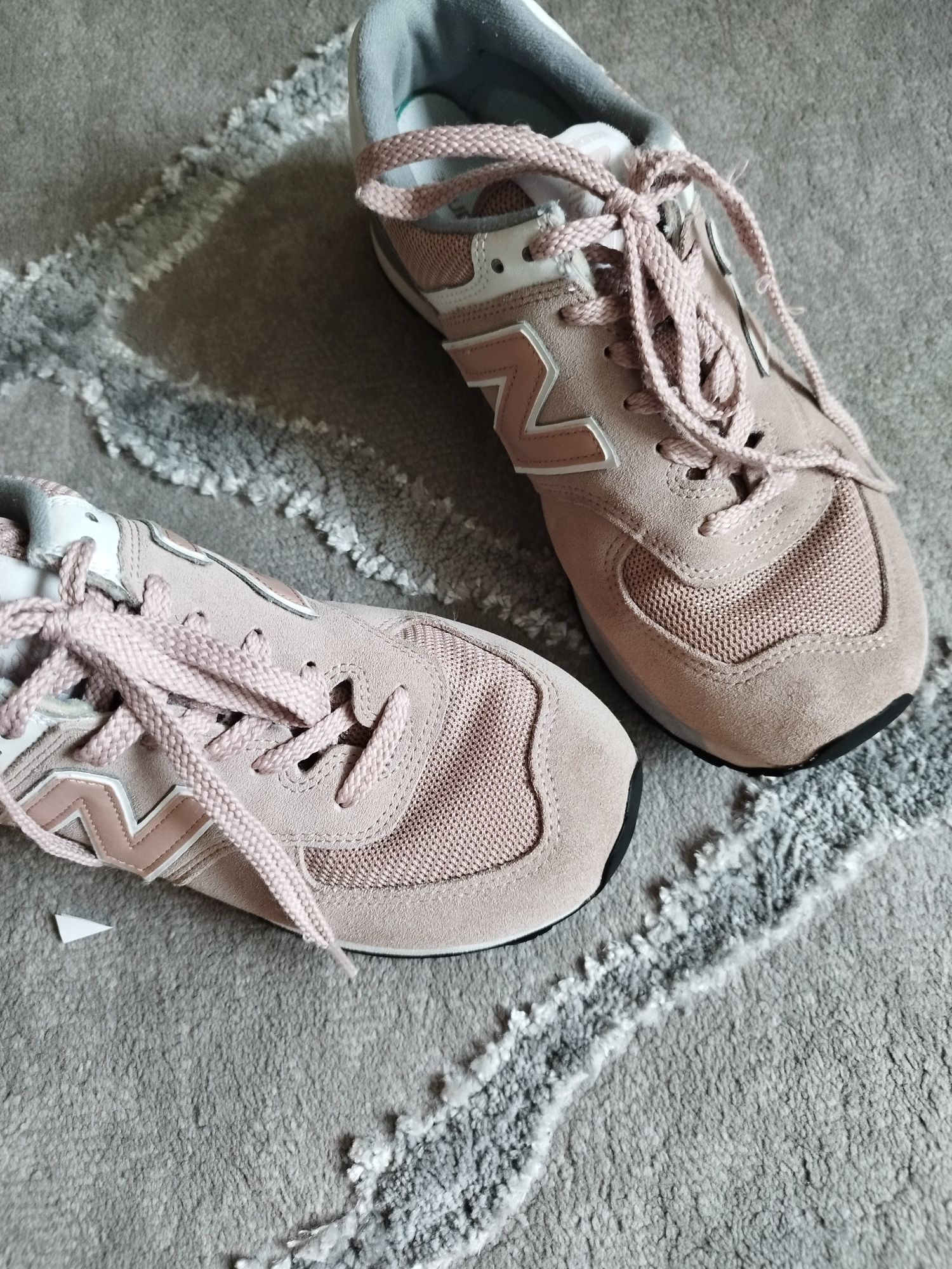 Дамски розови New balance 574 39 размер