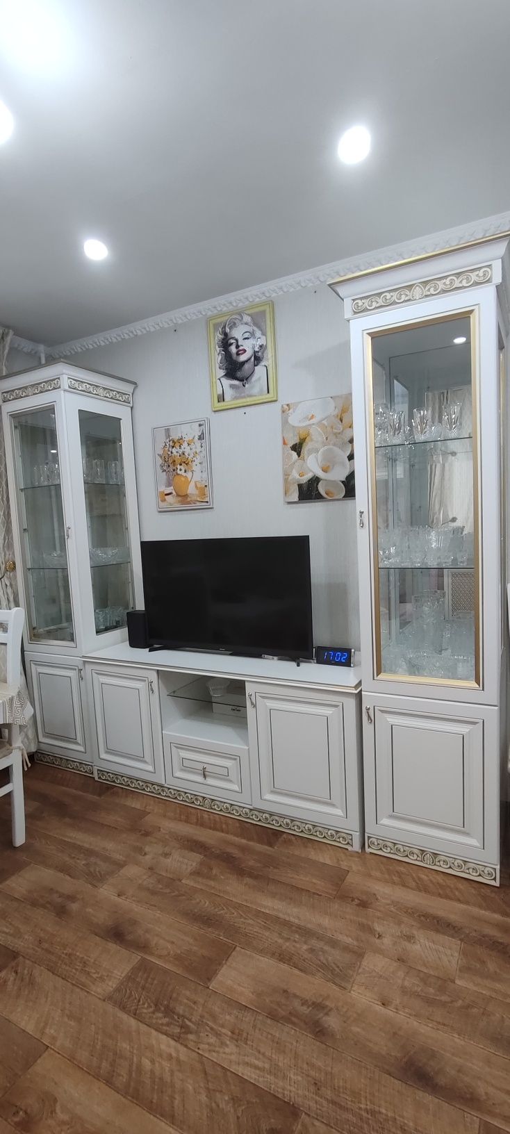 Продам 2-х ком.кв. (ул.Сатпаева-Ауэзова), 2/2 этаж, кирпич