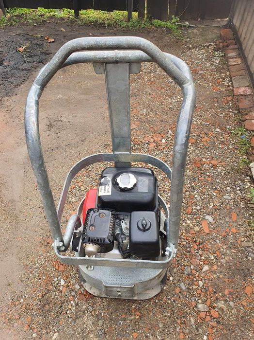 Swepac Fr95 compactor 95kg Honda GX160 an 2022 f putin folosit ca nou