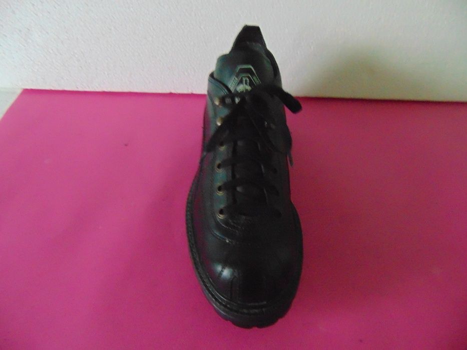 НОВИ Puma Rudolf Dassler Vintage номер 41 Оригинални мъжки обувки