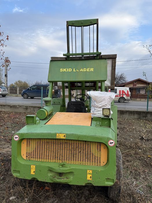 Vand Stivuitor pentru teren accidentat