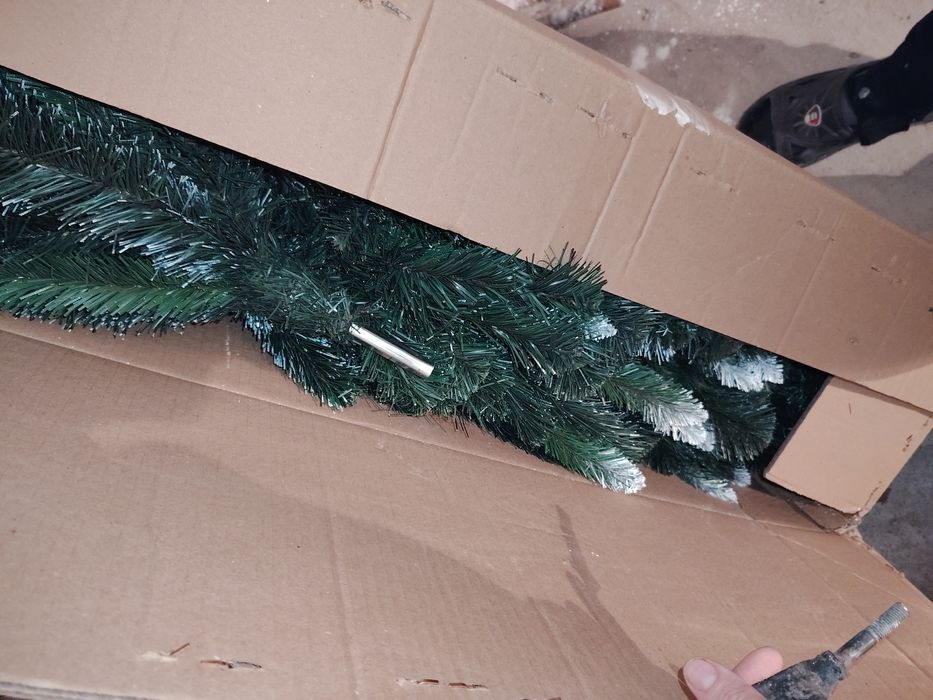 Изкуствена коледна елха