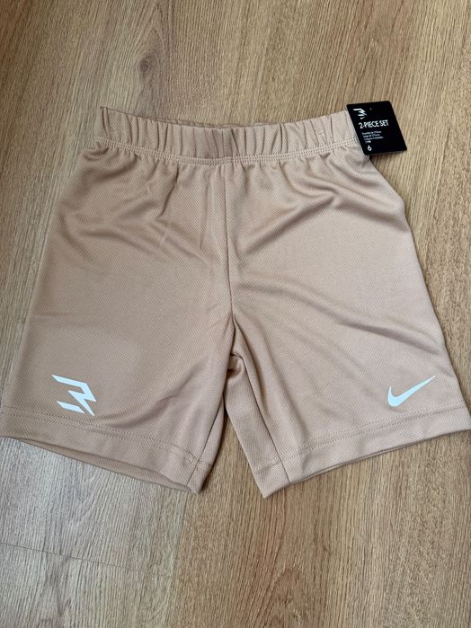 Комплект на Nike