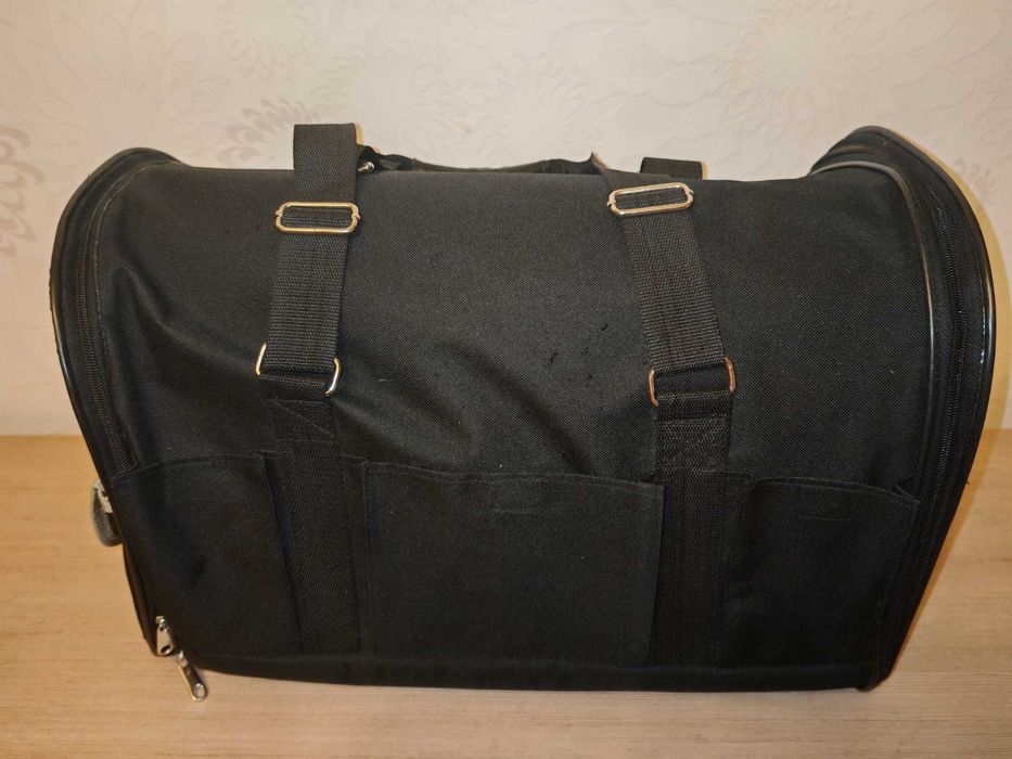 Geanta transpor animale mici-confortul si siguranta pisicii/cainelui