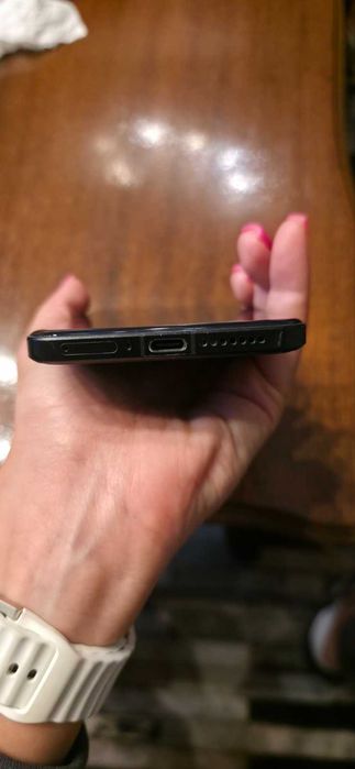 Продавам Xiaomi 14 Ultra