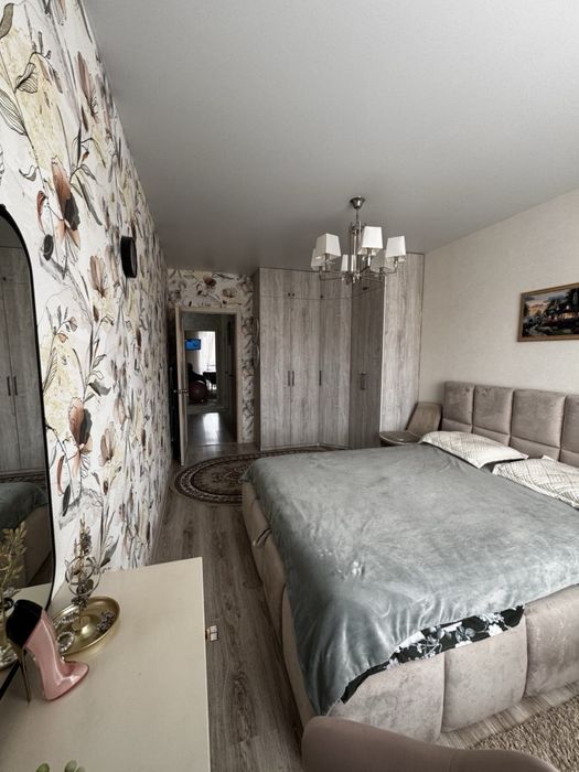 Продам 2-х комнатную р-н береке