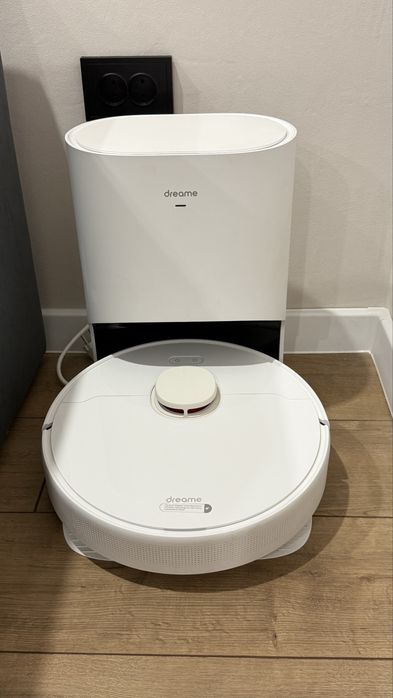 Продам робот пылесос DREAME D9 plus