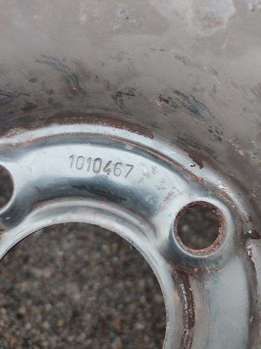 Зимни гуми 175/65/14  със джанти 14х100