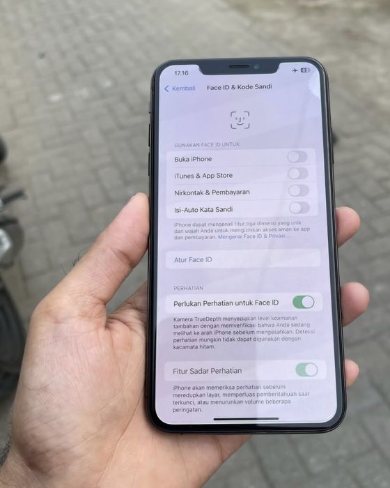 Iphone xs max 64 Black