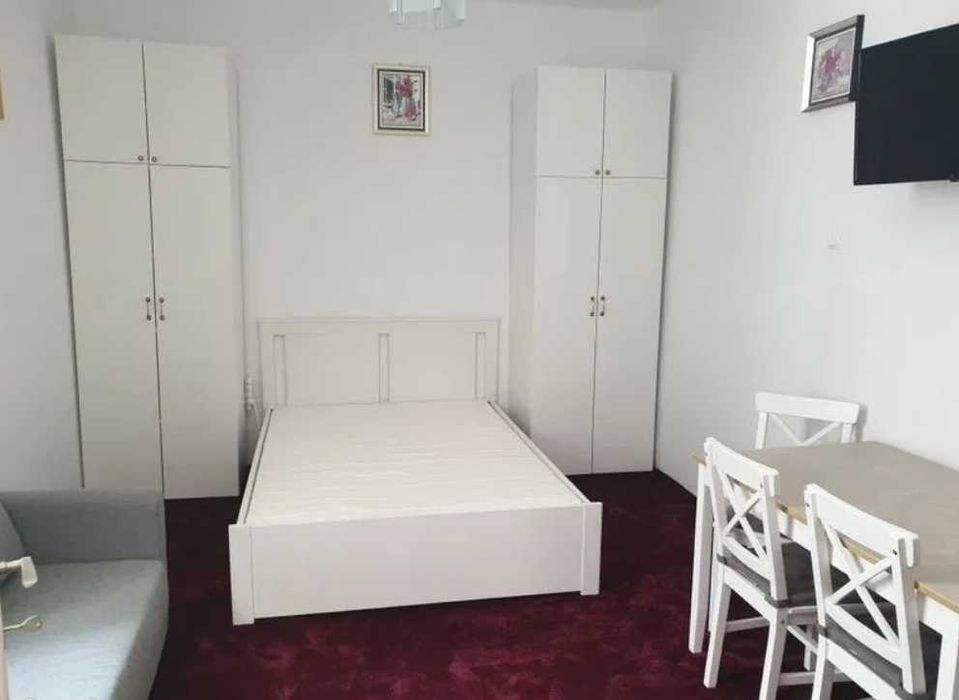 Дава се под наем Двустаен апартамент в Пловдив, Кършияка - 65 кв.м за 234.6 € - Снимка #1