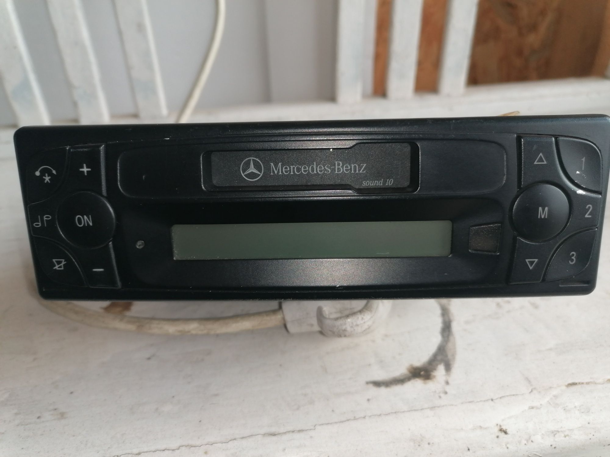 Radio casetofon Mercedes sound10