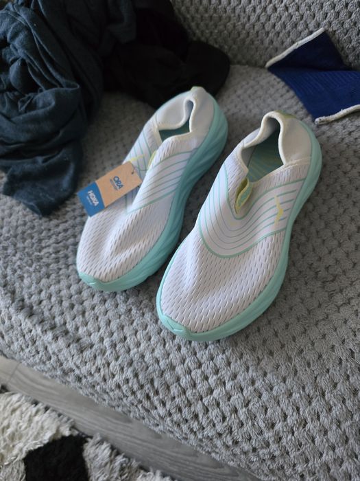 Adidasi Hoka noi 41.5