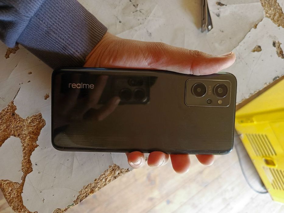 Realmi 9 i     yangi karobka dakiment bor