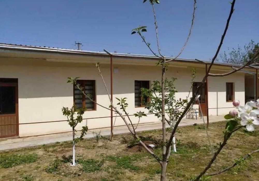 Yunsabod shaxriston metroga yaqin uchastka faqat bollga srocna