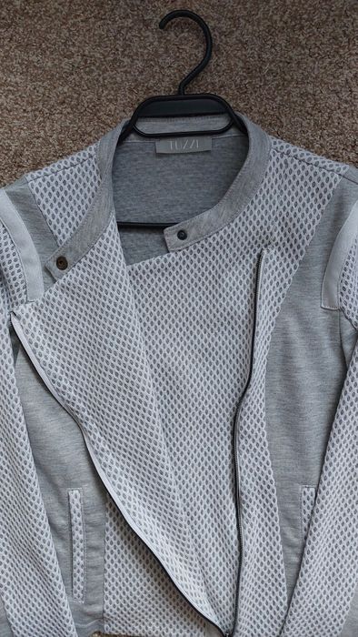 Дамско спортно-елегантно горнище Tuzzi