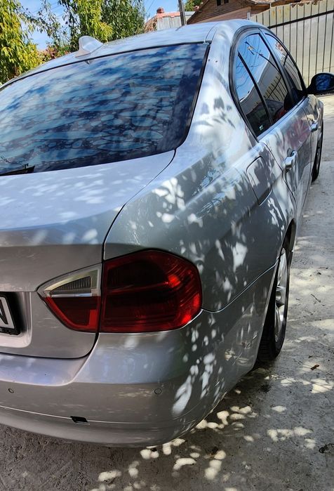 Vând BMW E90 320i