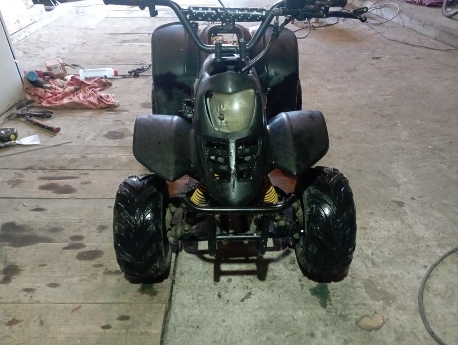 Vând ATV 125 cc Loncin în stare foarte bună