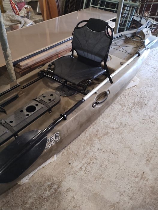 Каяк за риболов GRAPPER Barracuda