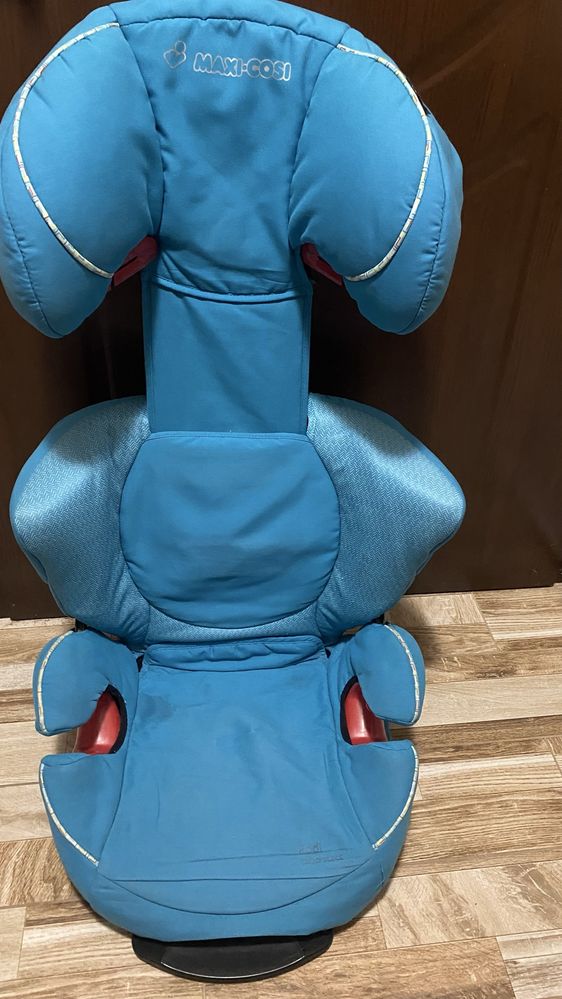 Столче за дете 15-36кг на Maxi Cosi