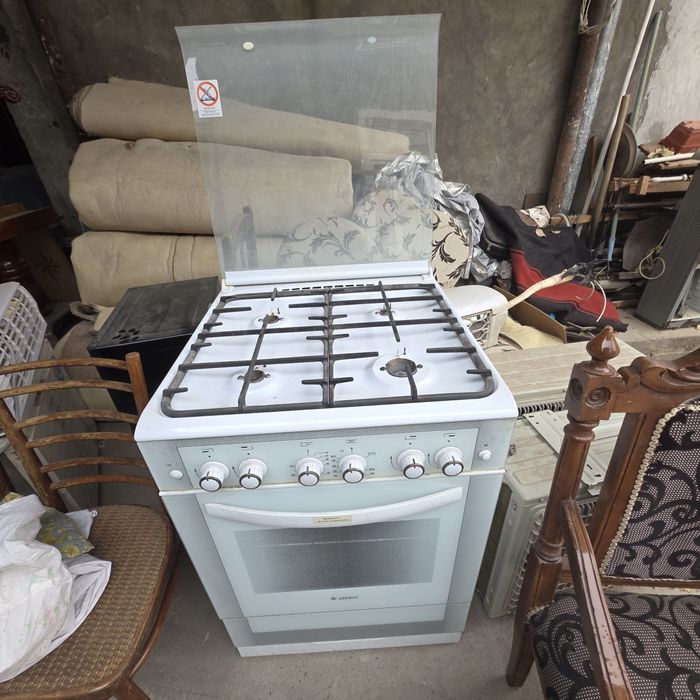 Срочно продам газплита гефест