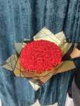 Buchet 101 trandafiri 300 lei